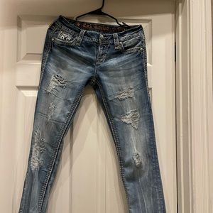 Rock Revival Yazhi Easy Stretch Cropped Jean